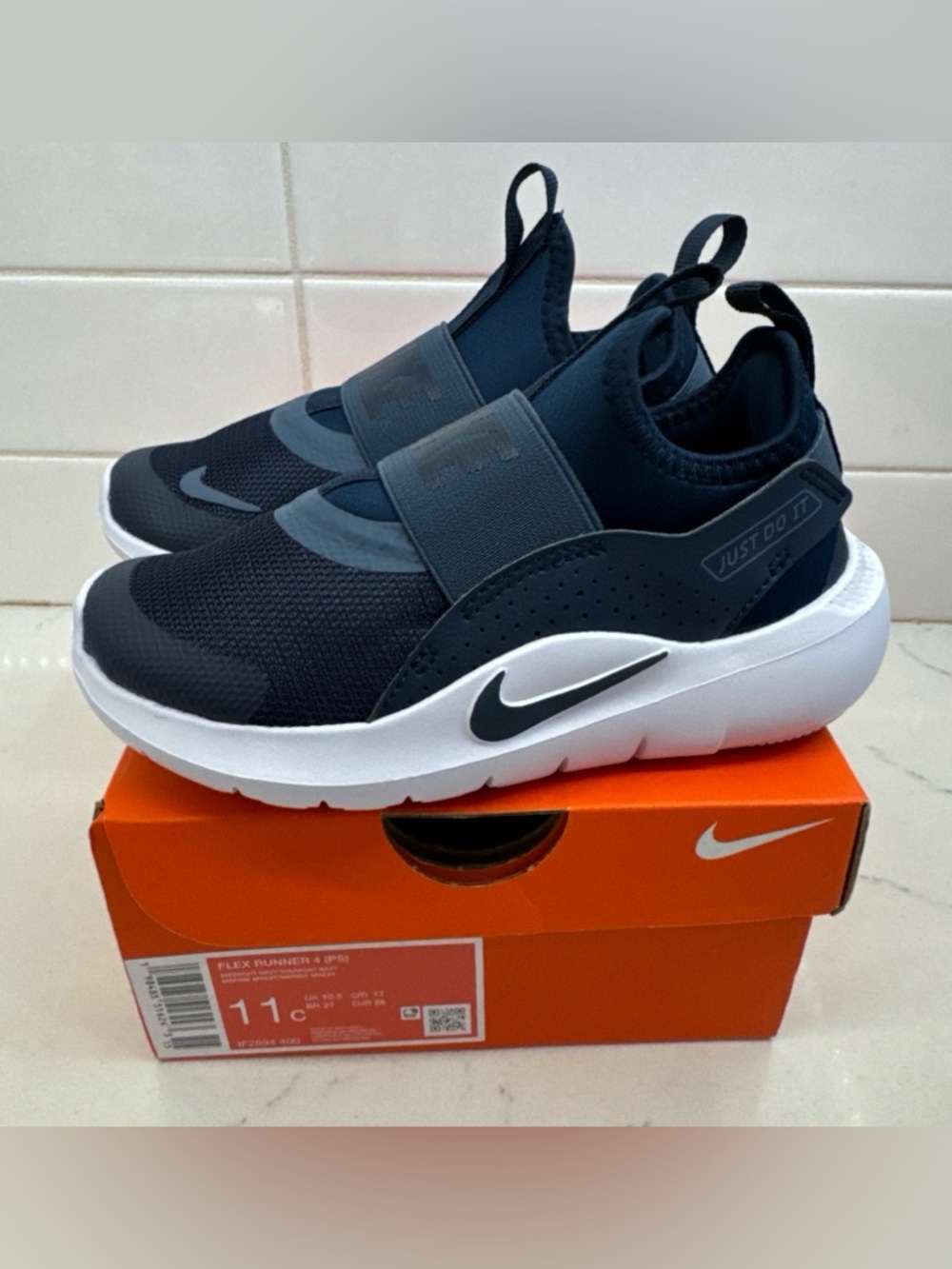 Nike Flex Runner 4 Kids' Navy Slip-On Sneakers with White Sole Sneakers Boys